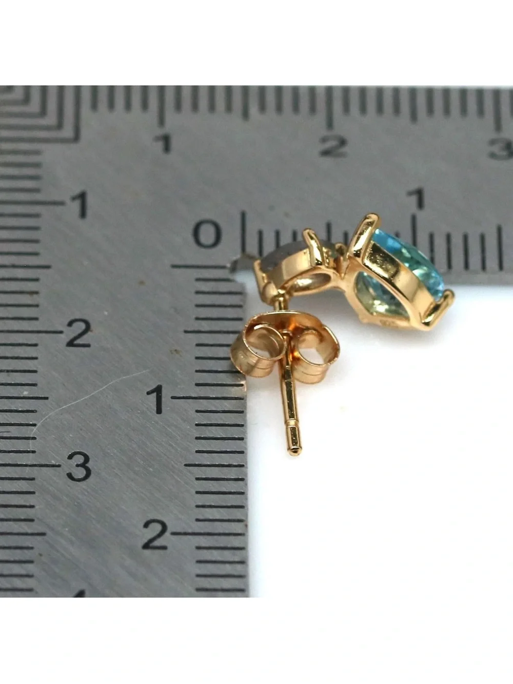 Stunning Natural Sky Blue Topaz and Tanzanite Stud Earrings 14K Yellow Gold